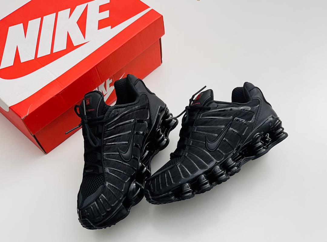Nike - Shox TL Metallic "Triple Black" sneakers
